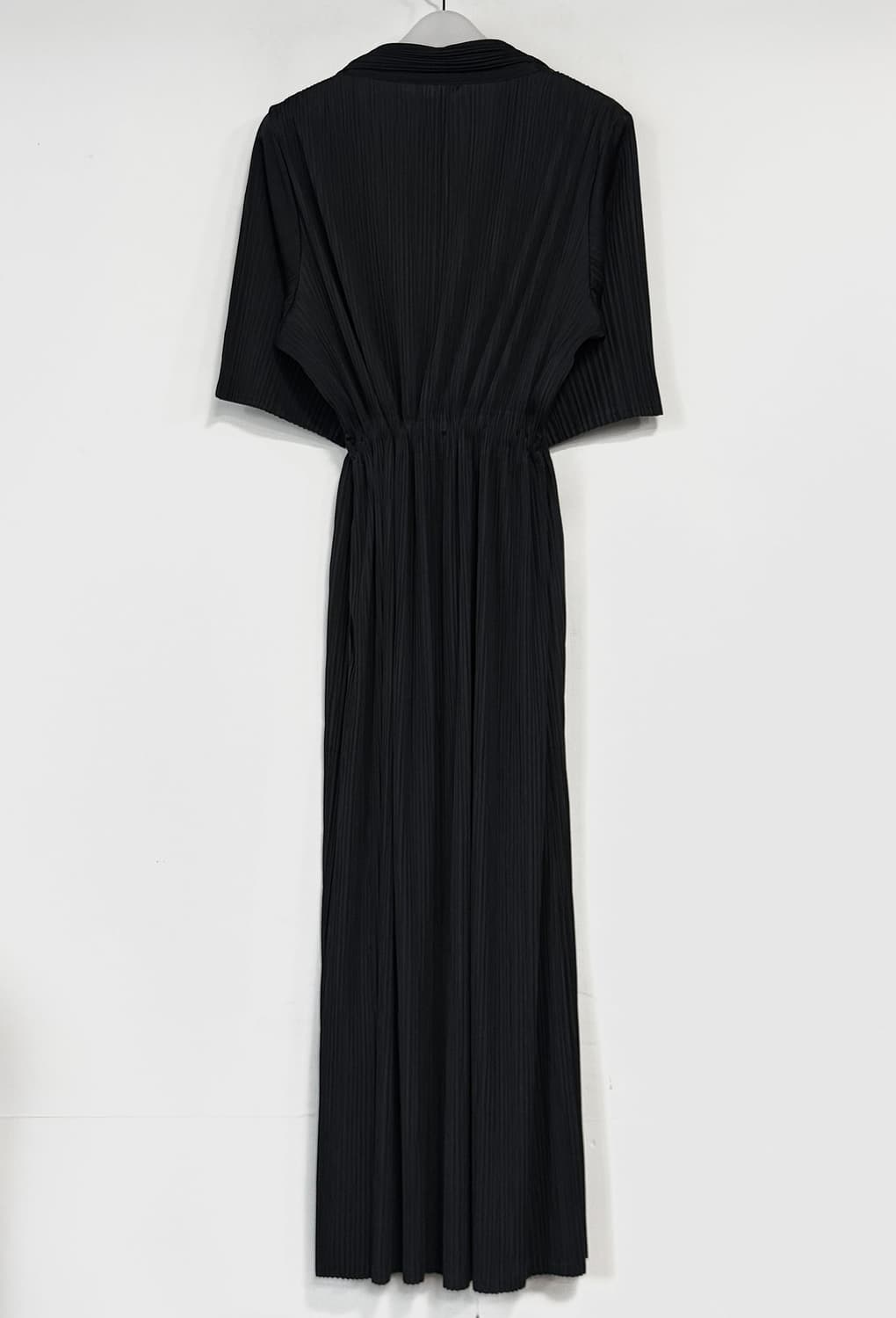 에바큐브 evercube 플리츠 카라 원피스 상품이미지4