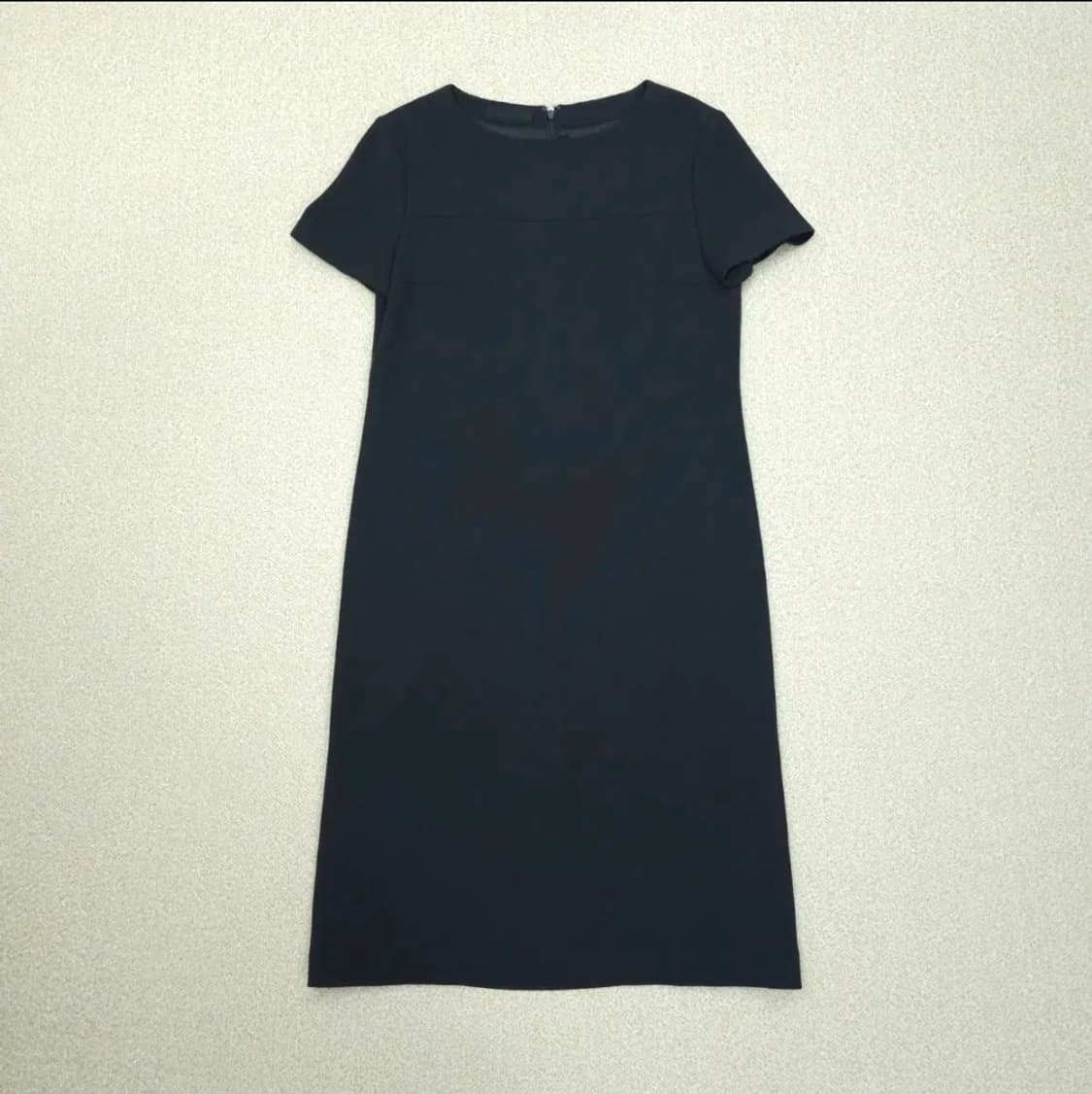 (88-98-165)MINE 여성 반팔 원피스 미디 블랙 상품이미지3