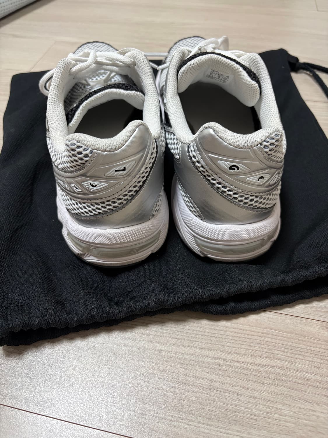 아식스 젤 1130 화이트 블랙 상품이미지4