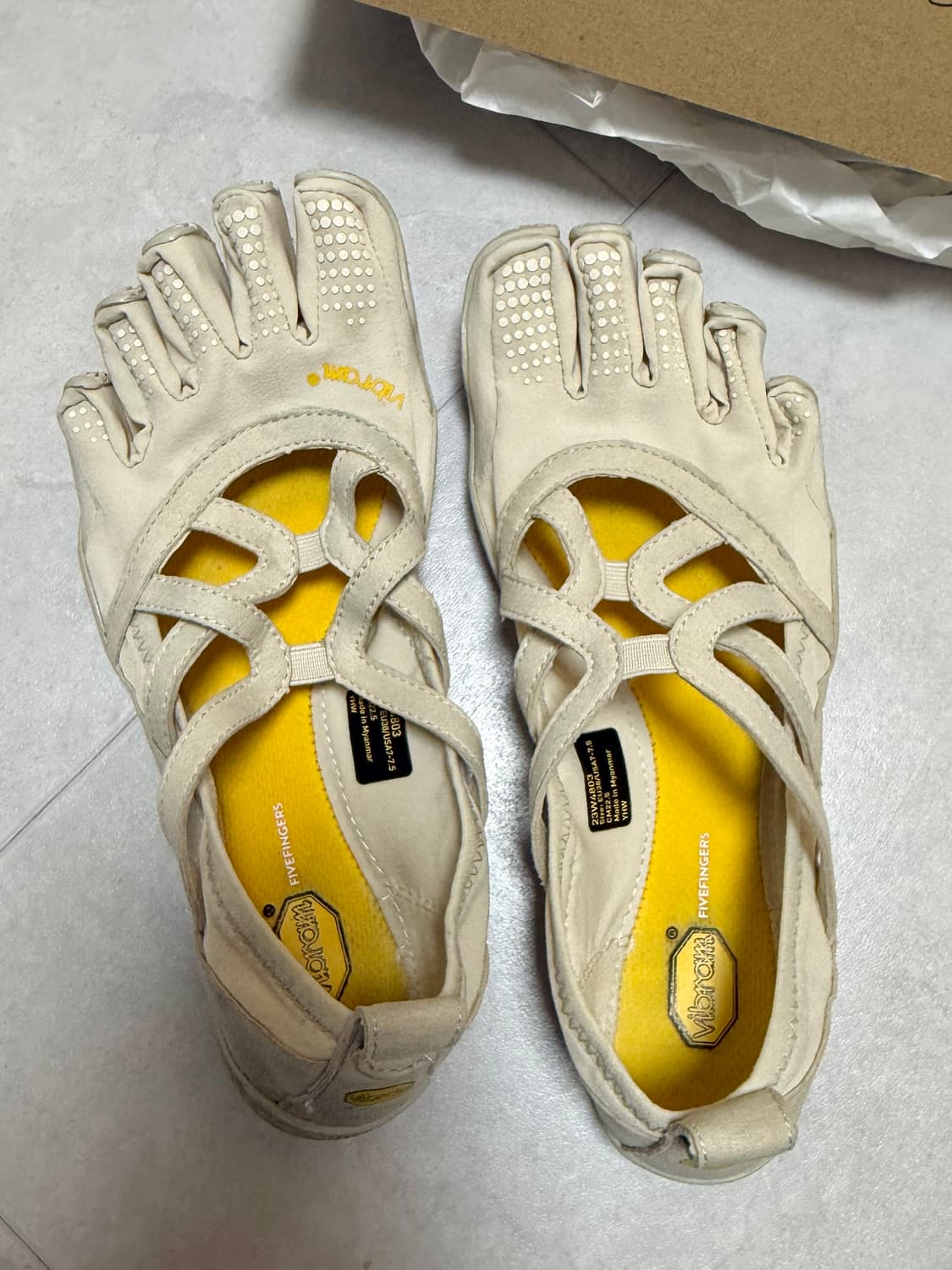 비브람 파이브핑거스 알리자루프 37 상품이미지1