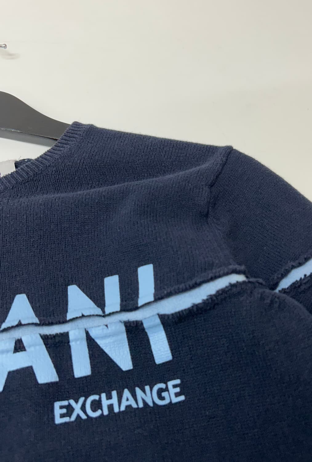 Armani Exchange 아르마니 익스체인지 데미지드 니트 상품이미지3