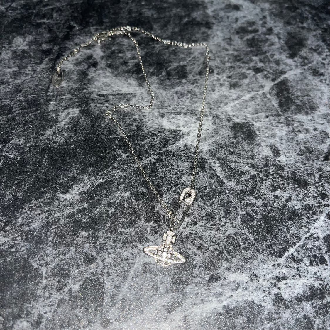 [Vivienne Westwood]비비안웨스트우드 루크리르 목걸이 상품이미지2