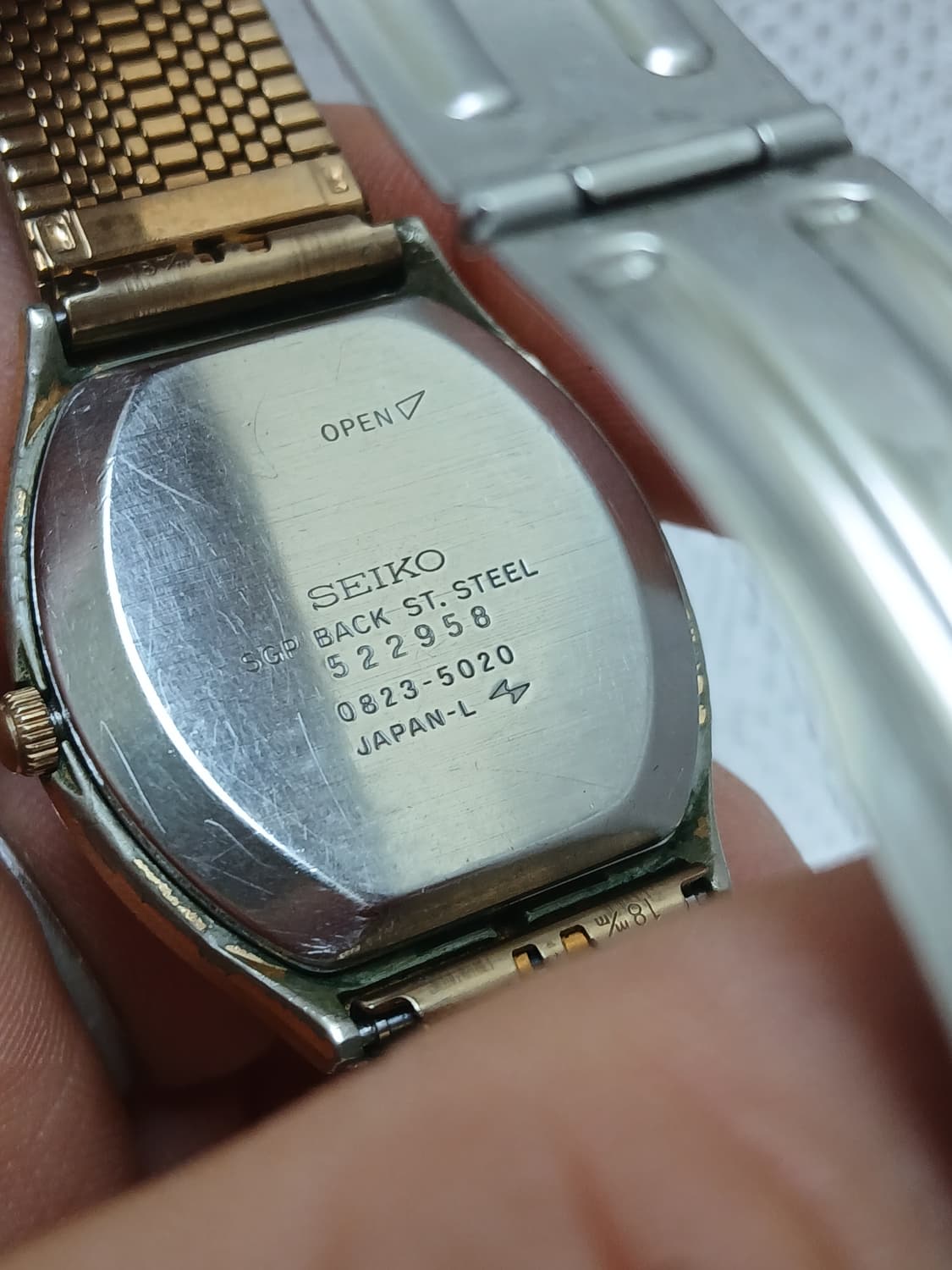 70s 빈티지 GT 그린 텍스처 다이얼 세이코 쿼츠 시계 상품이미지4