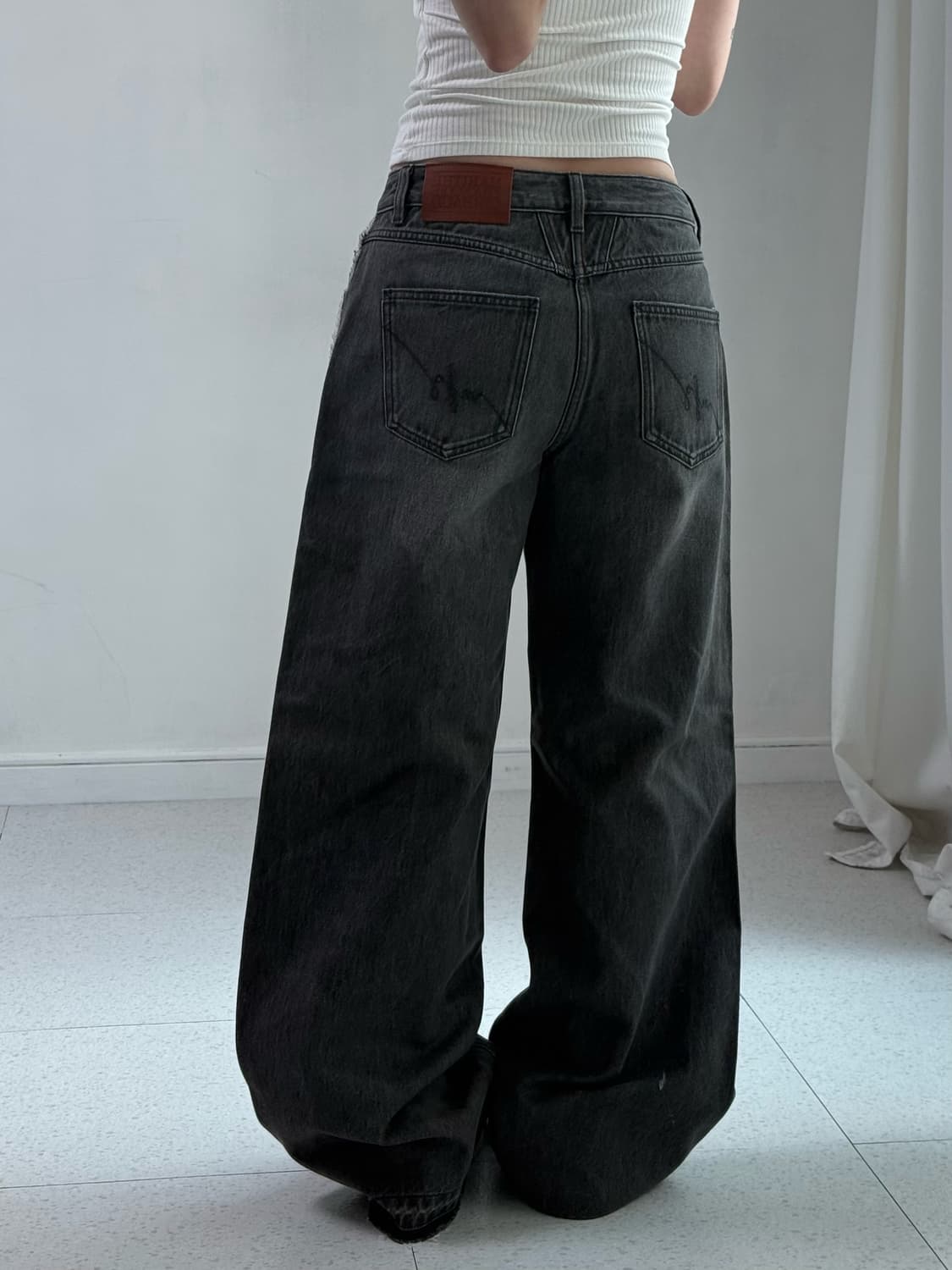 마리떼 흑청 팬츠 상품이미지4