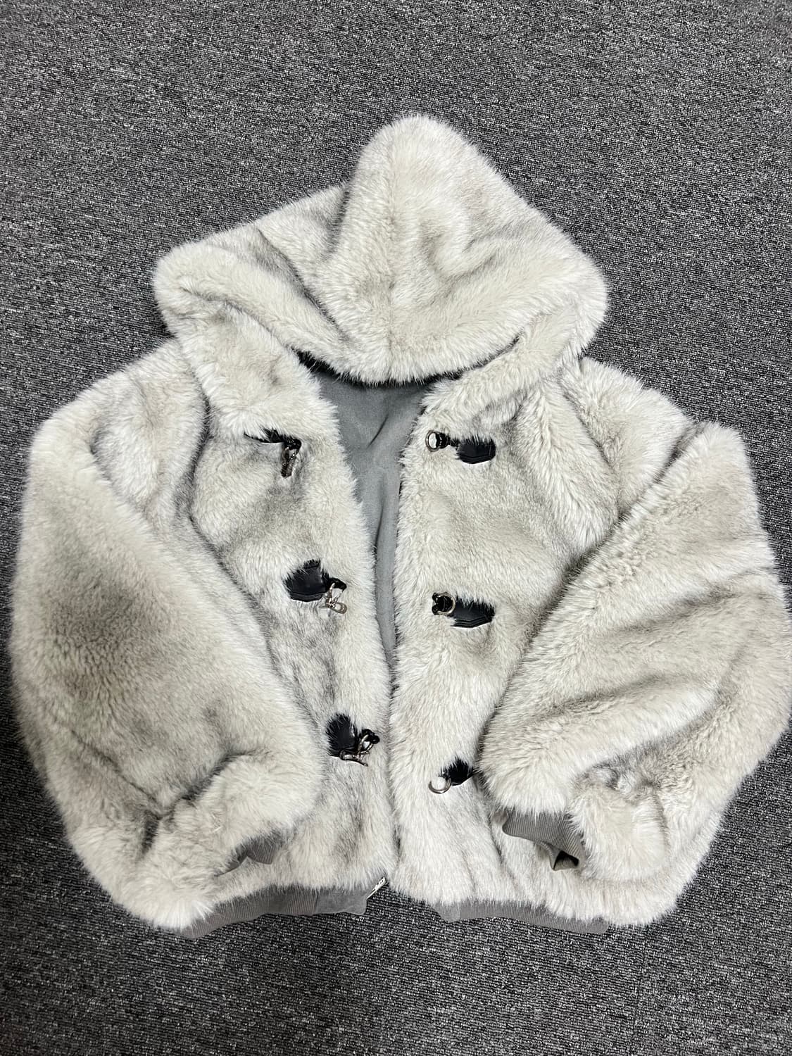러브이즈트루 EV REVERSIBLE FUR HOOD(GRAY) 상품이미지6