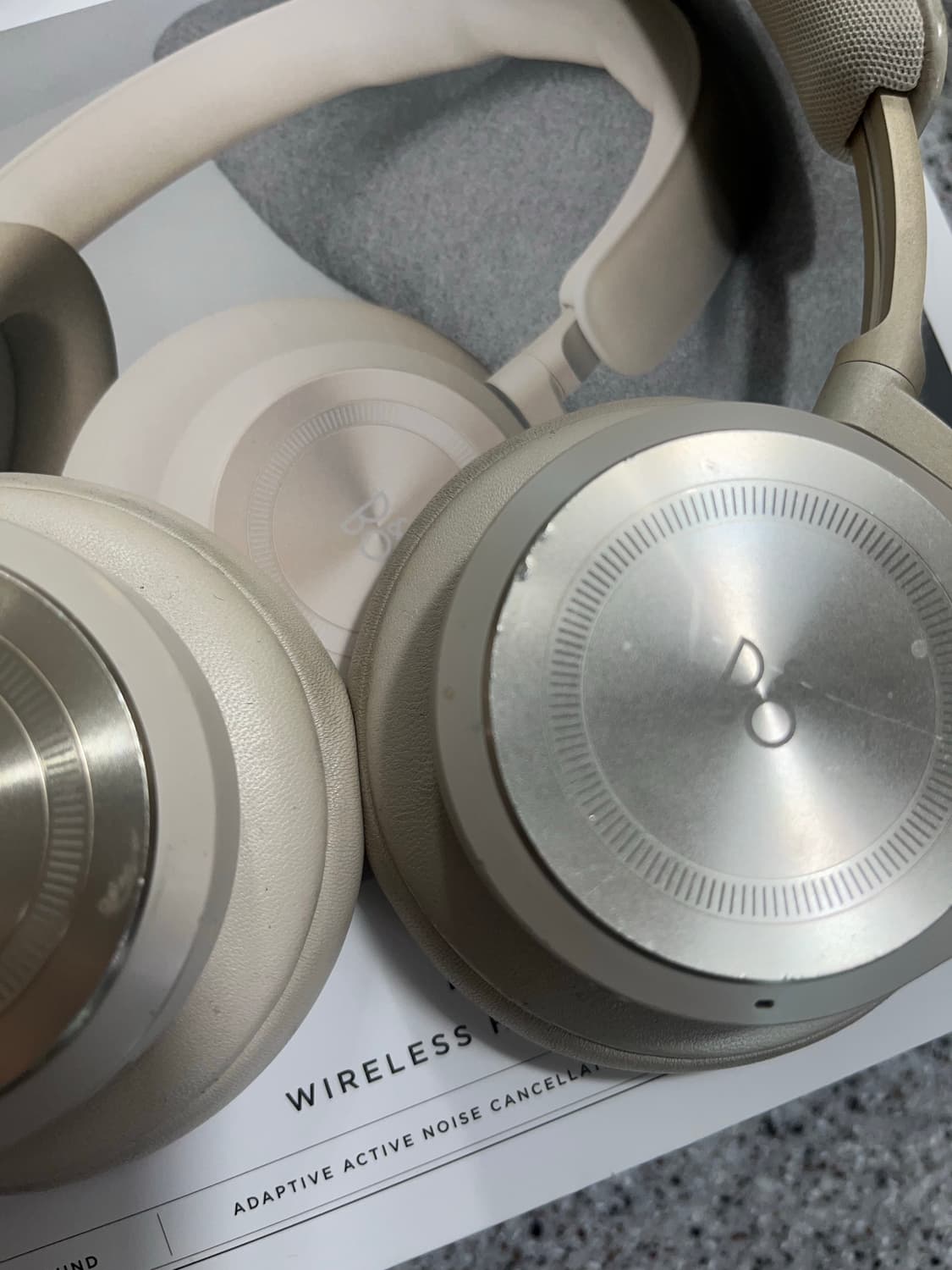 뱅앤올룹슨 베오플레이 HX (Beoplay HX) 상품이미지5
