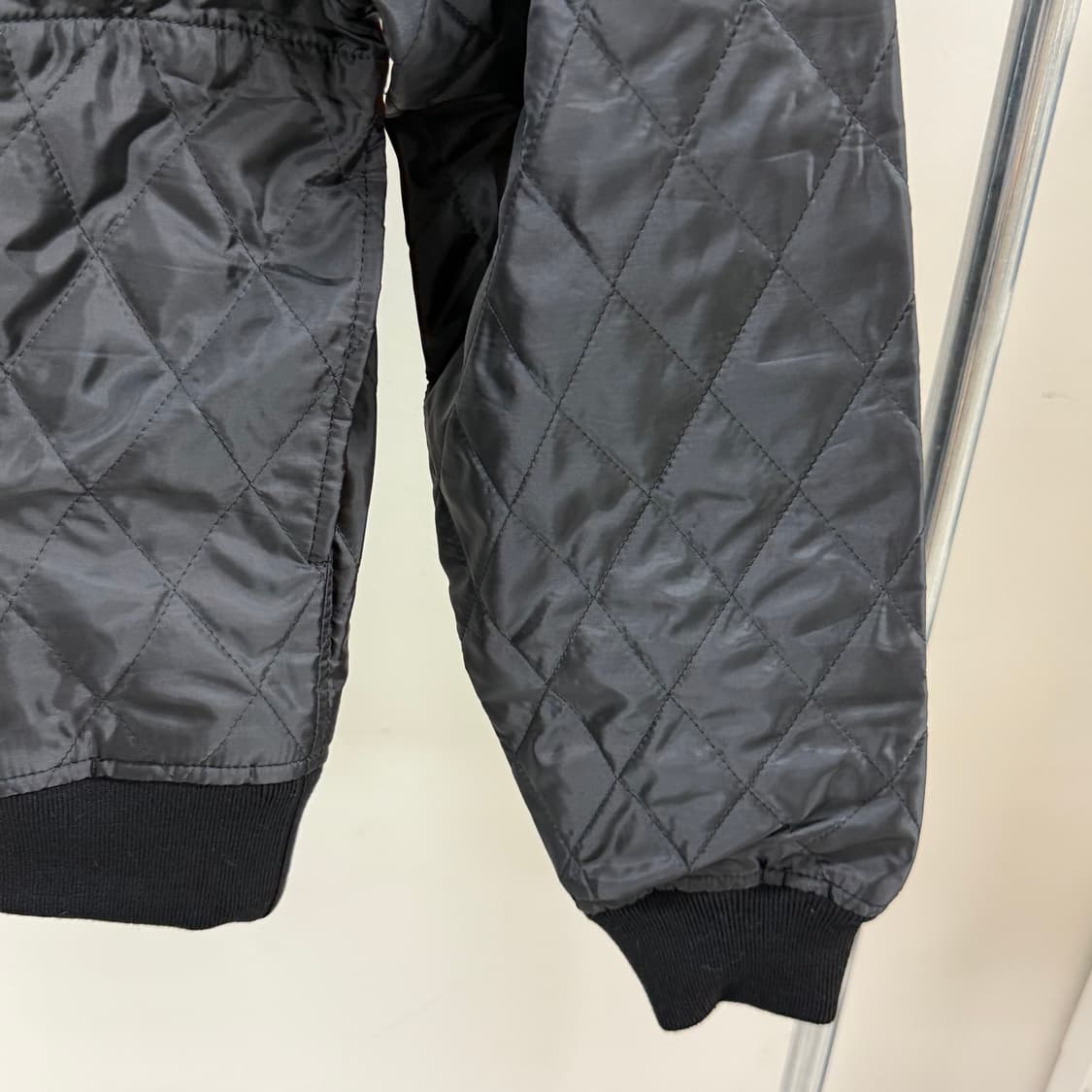 꼼데가르송 CDG 백 로고 84-85 퀄팅 자켓 블랙 상품이미지6