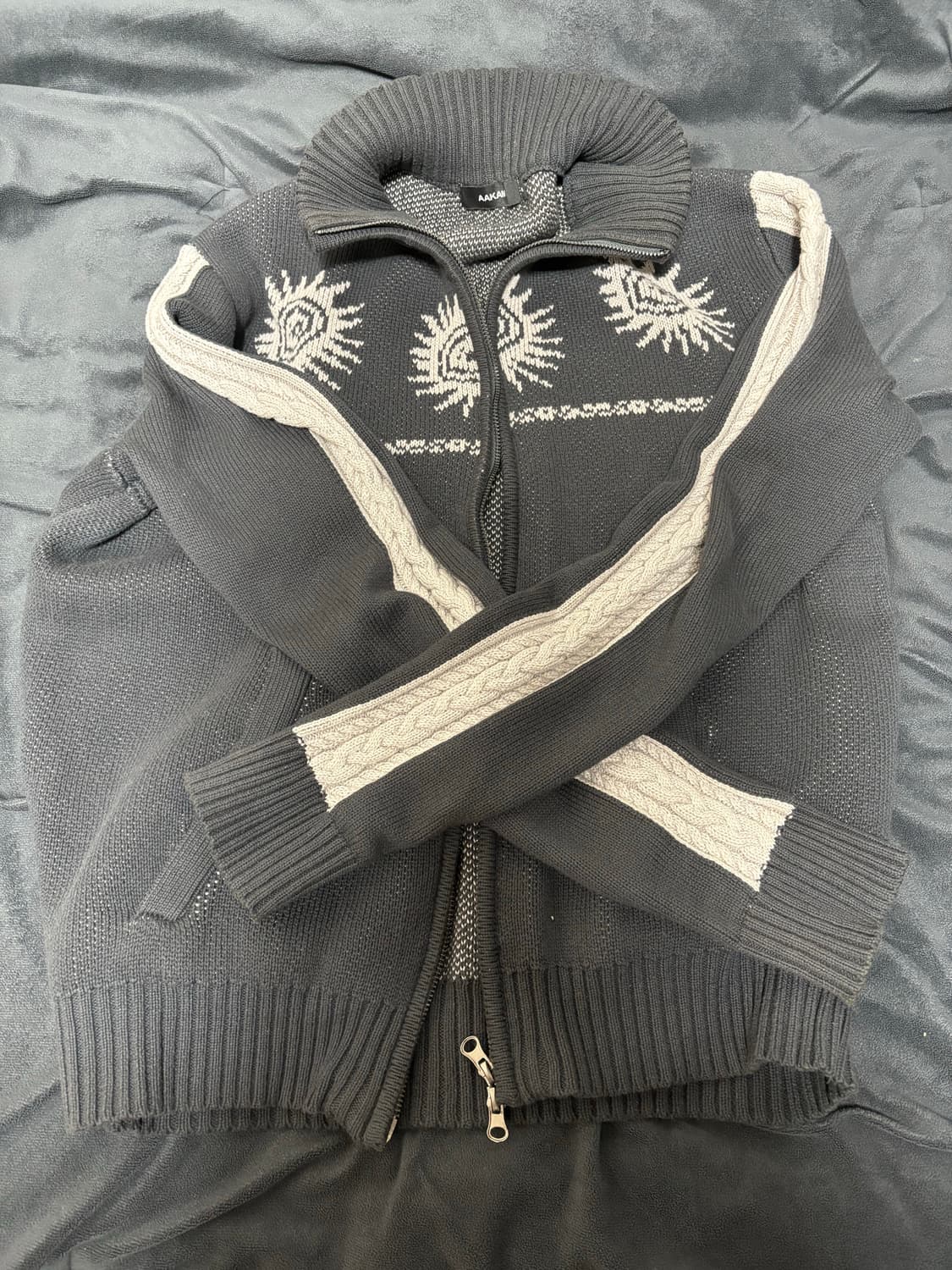 아캄 집업 상품이미지1