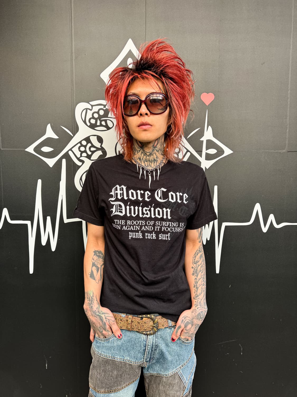 Black Hart T-shirt 상품이미지1