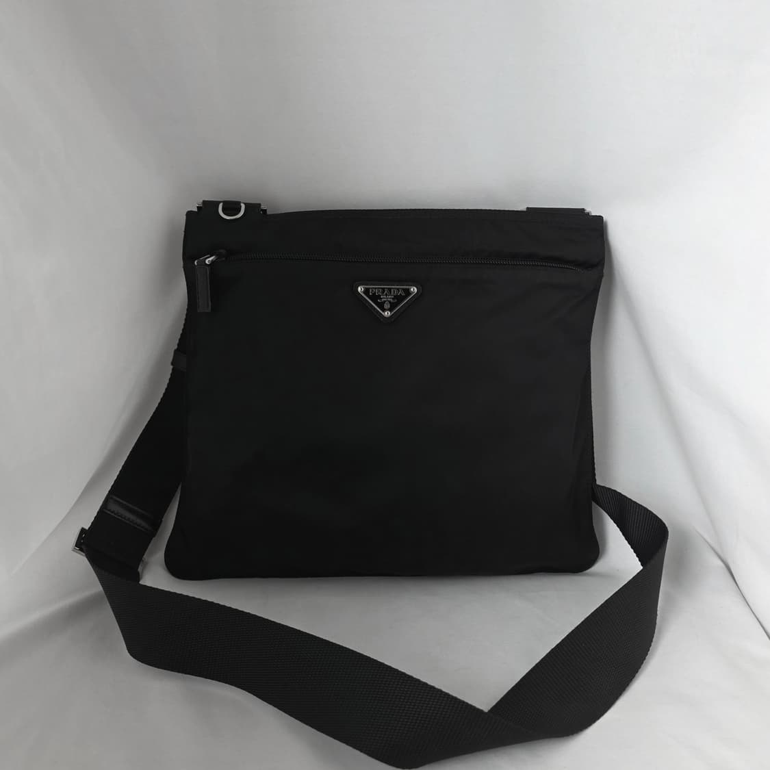 [정품 PRADA] 프라다 포코노 나일론 크로스백 라지 남녀공용 상품이미지8
