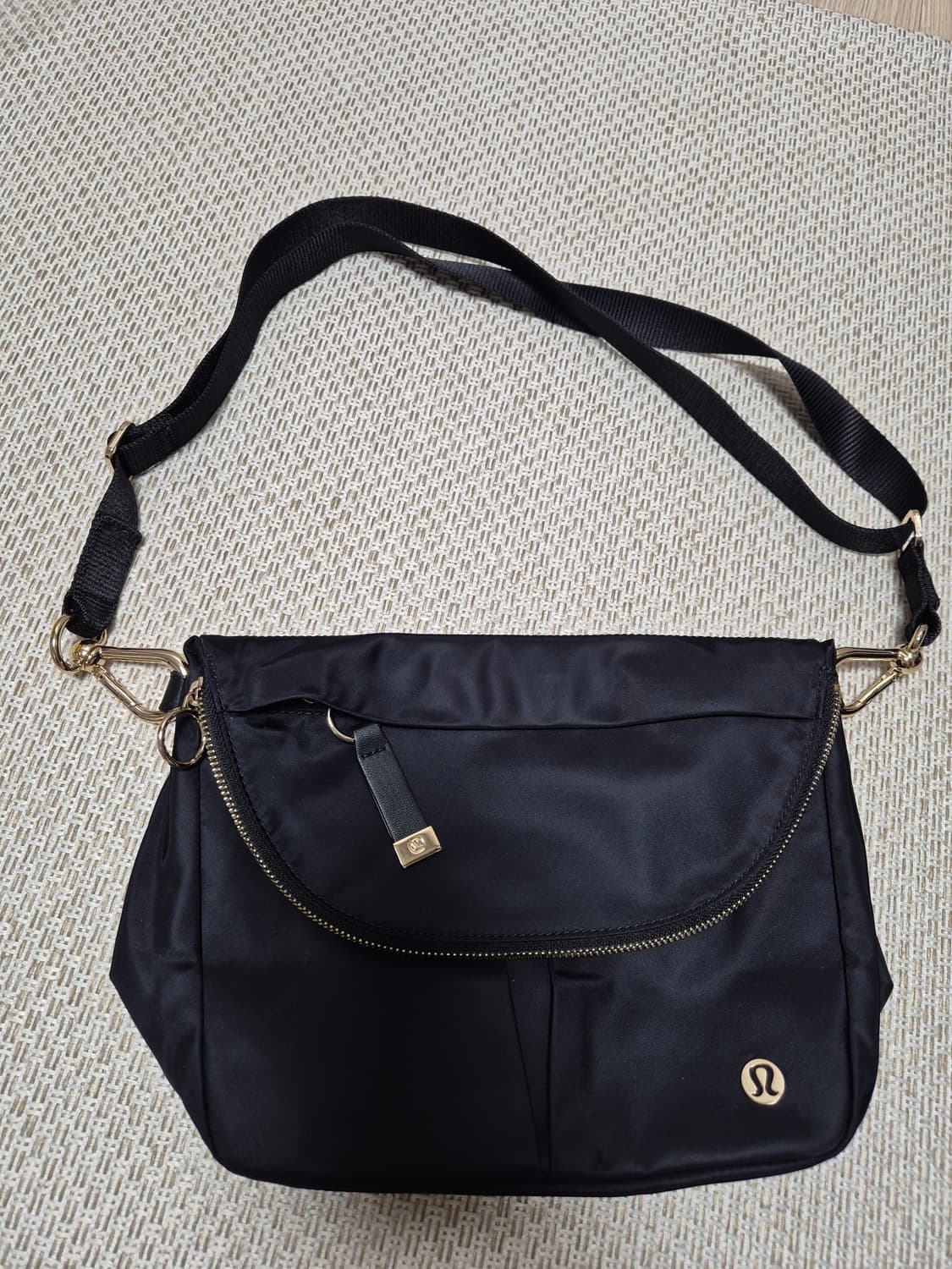 룰루레몬 올 나이트 페스티벌 가방  5L 크로스가방 힙색 상품이미지4