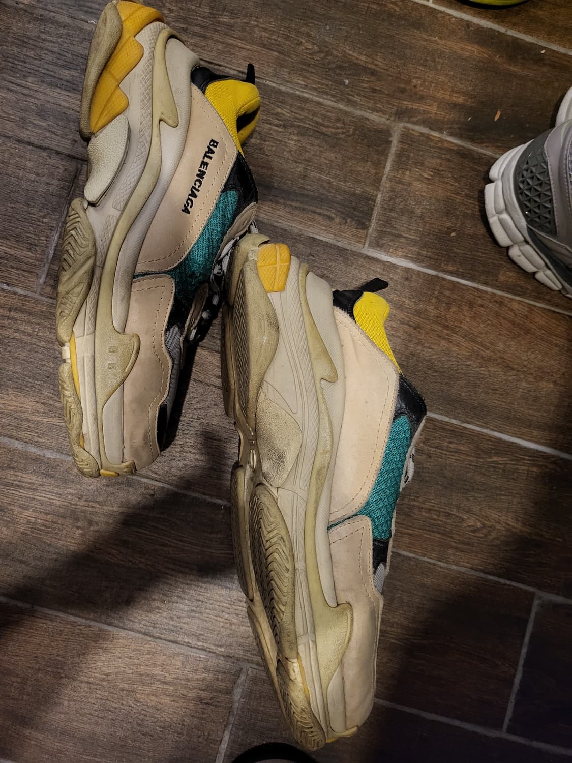 발렌 운동화44사이즈 상품이미지1