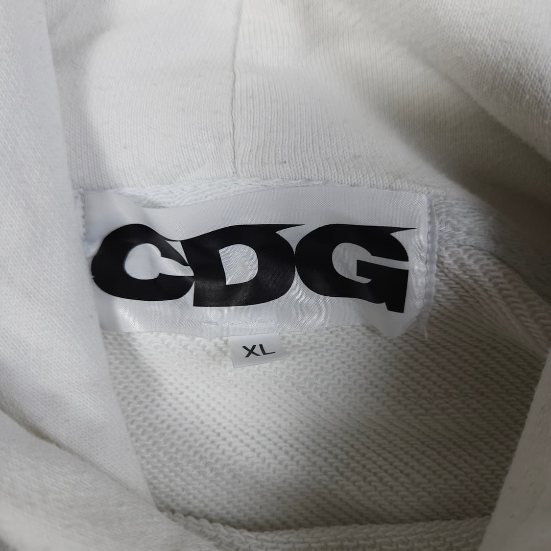 꼼데가르송 CDG 화이트 후드티 상품이미지4
