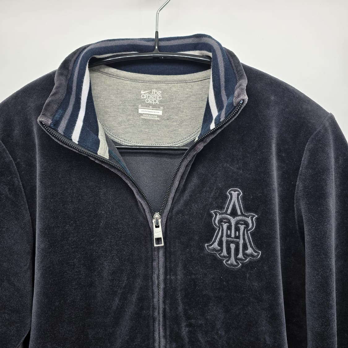 early 2000s 나이키 벨루어 후드집업 상품이미지2