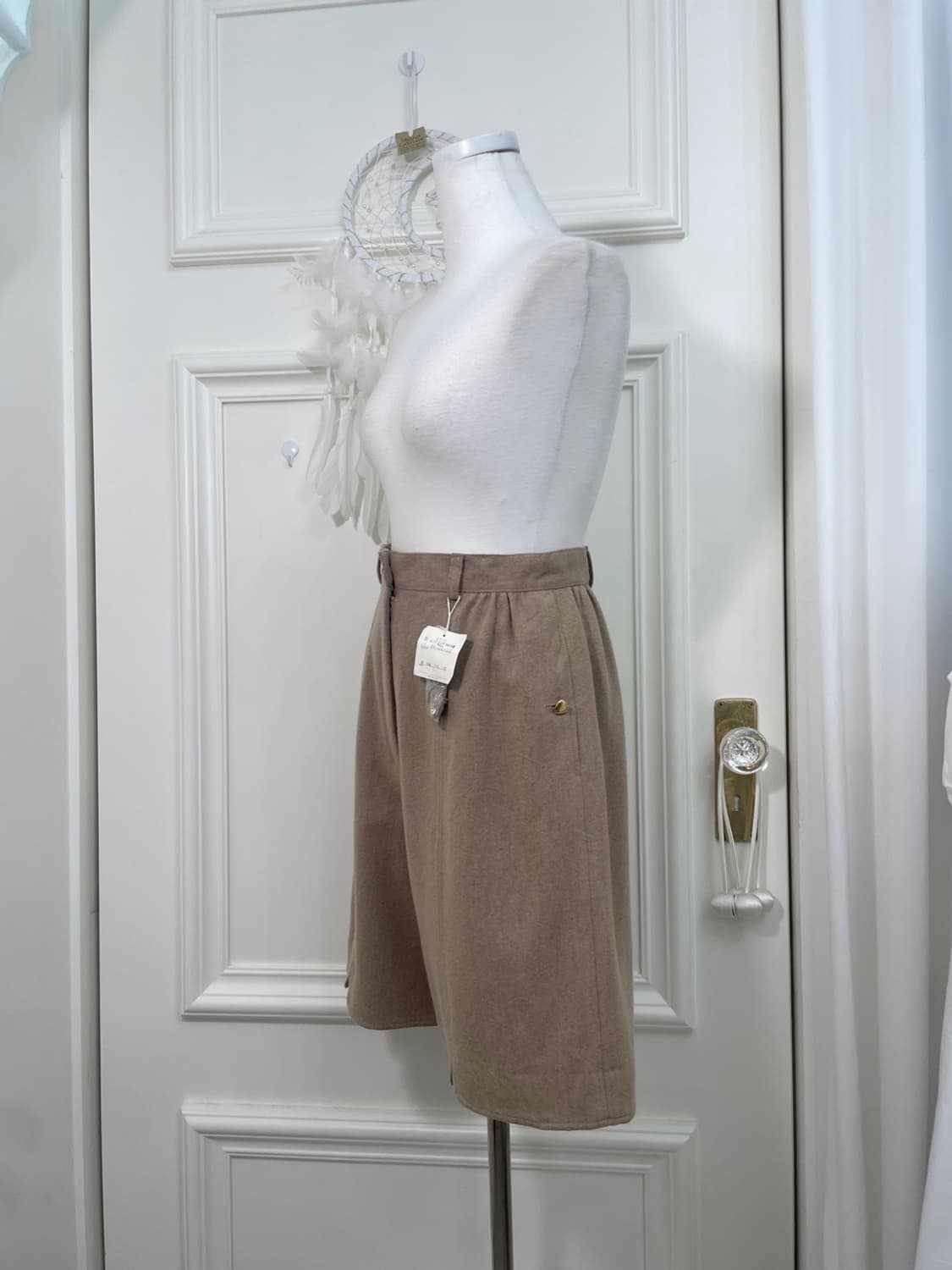 beige wool heart button pocket half pant 상품이미지2