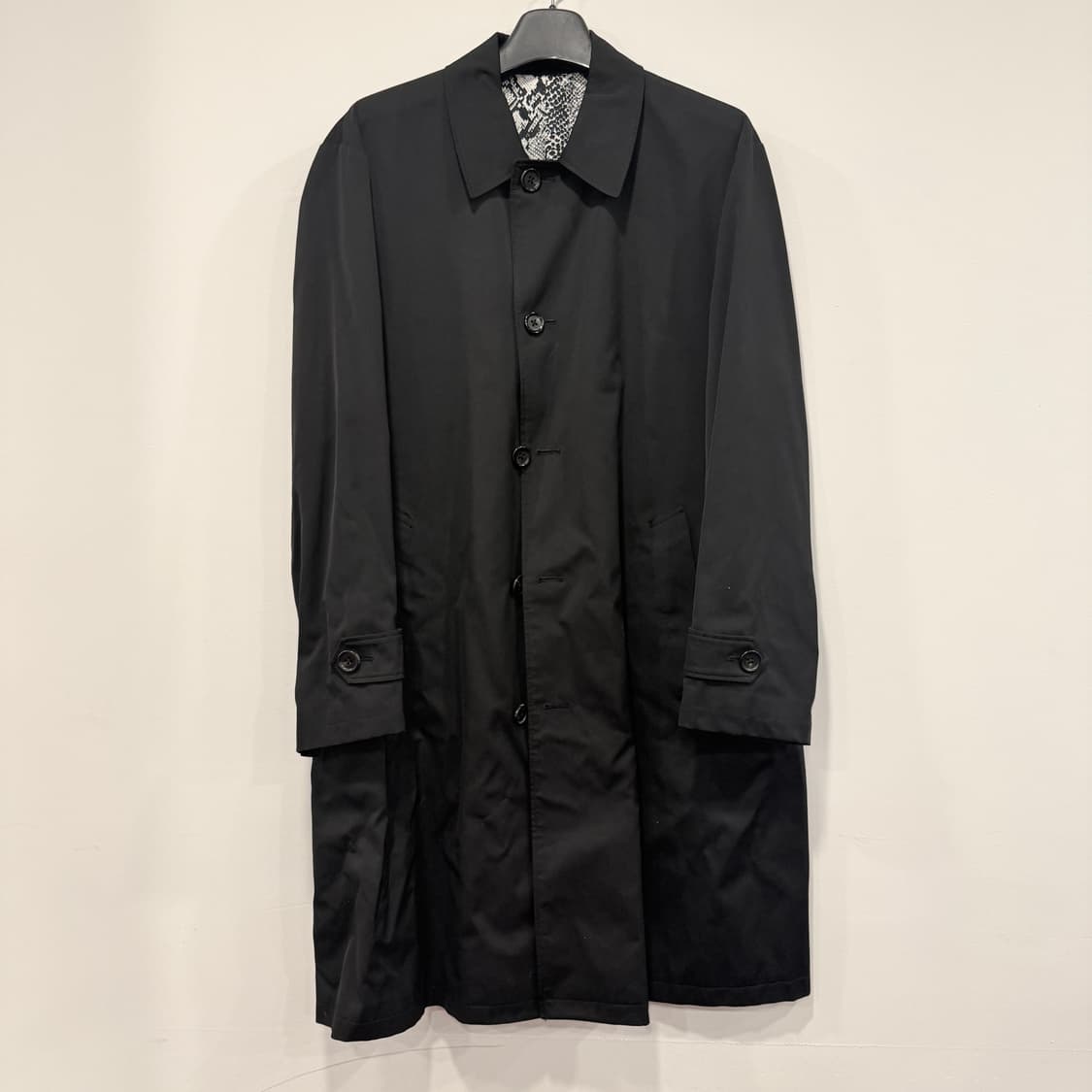 와코마리아 발카라 코트 블랙 / 파이톤 상품이미지1