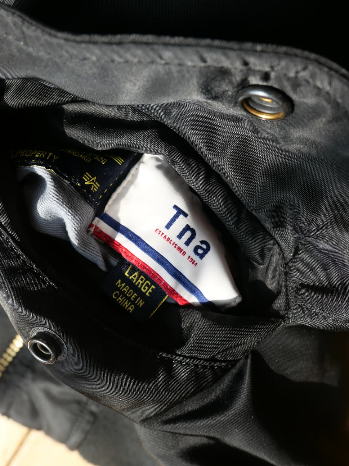 [알파인더스트리 × TNA] 리버서블 MA-1 항공점퍼 상품이미지7