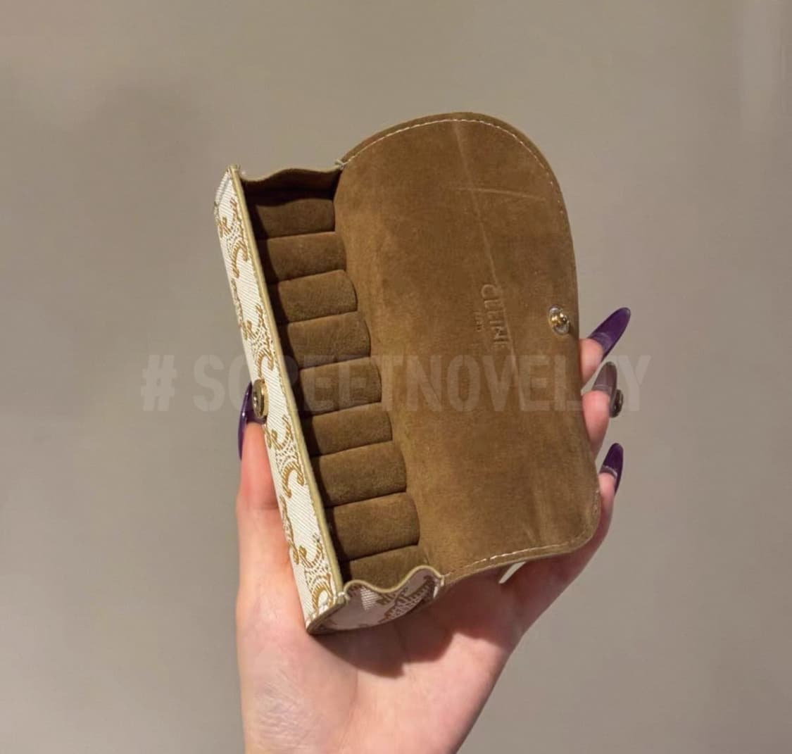 셀린느 트리옹페 쥬얼리 케이스 아이보리 상품이미지9