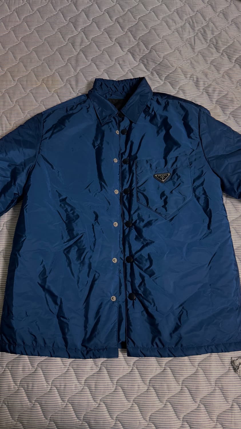 프라다 리나일론 경량 셔츠 상품이미지1