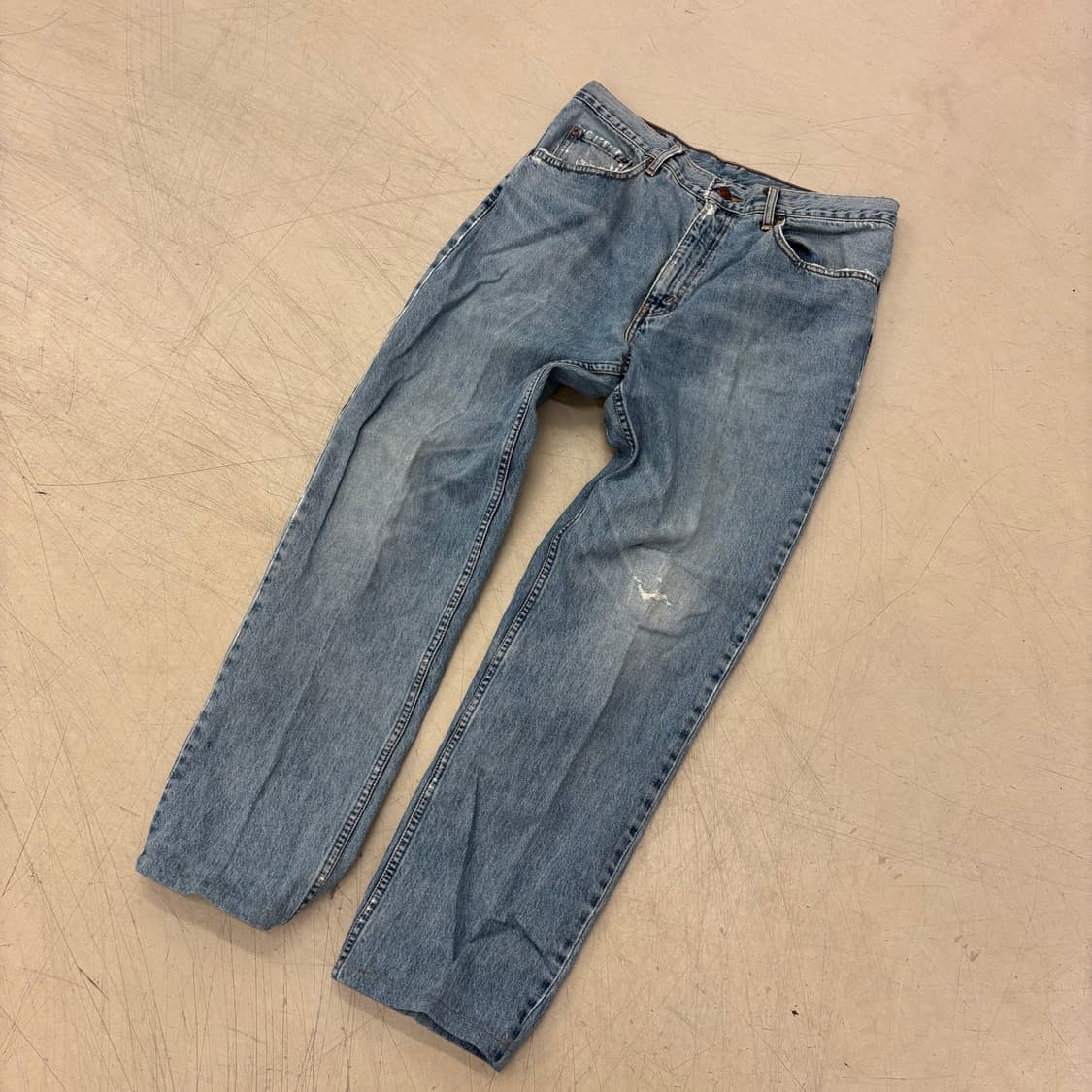 리바이스 508 워싱 데미지 데님 팬츠 상품이미지3