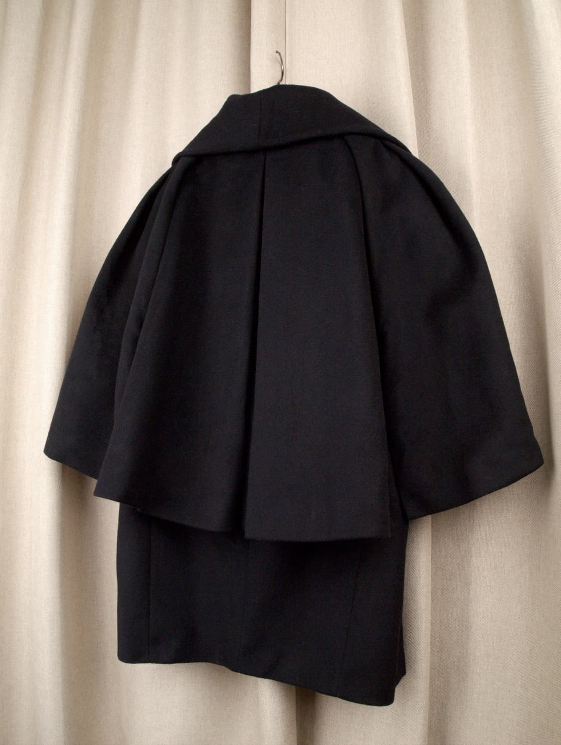 'Little Black Dress' Cape Coat 상품이미지4