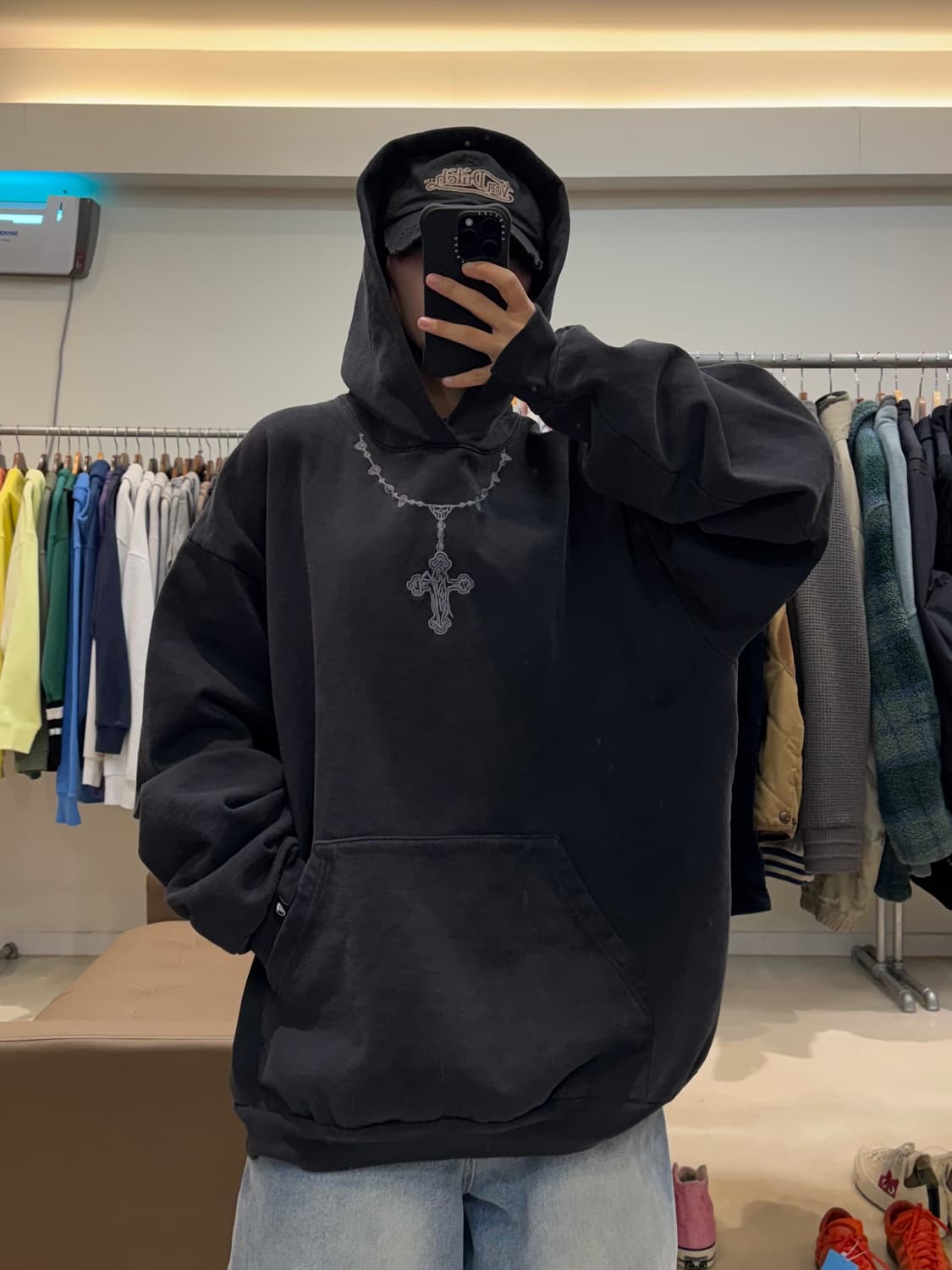 워렌로타스 십자가 자수 후드티 상품이미지8