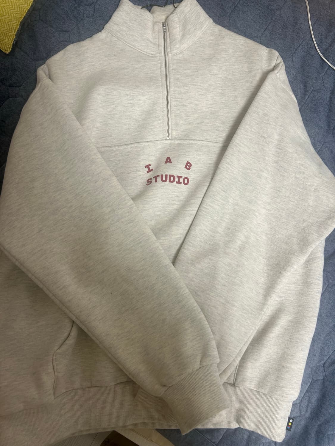 아이앱 스튜디오 반집업 하프집업 버건디 IAB 상품이미지3