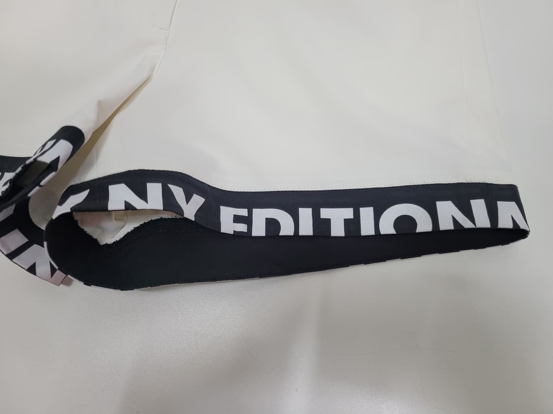 마스터바니에디션 골프 숏팬츠 / 여 0 (63-88) 화이트
 상품이미지4