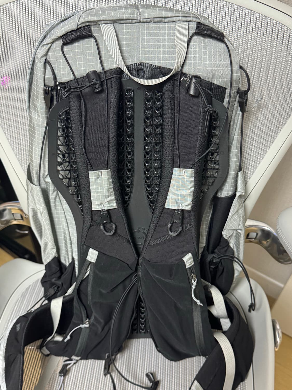 아크테릭스 에어리어스 30 백팩 상품이미지3