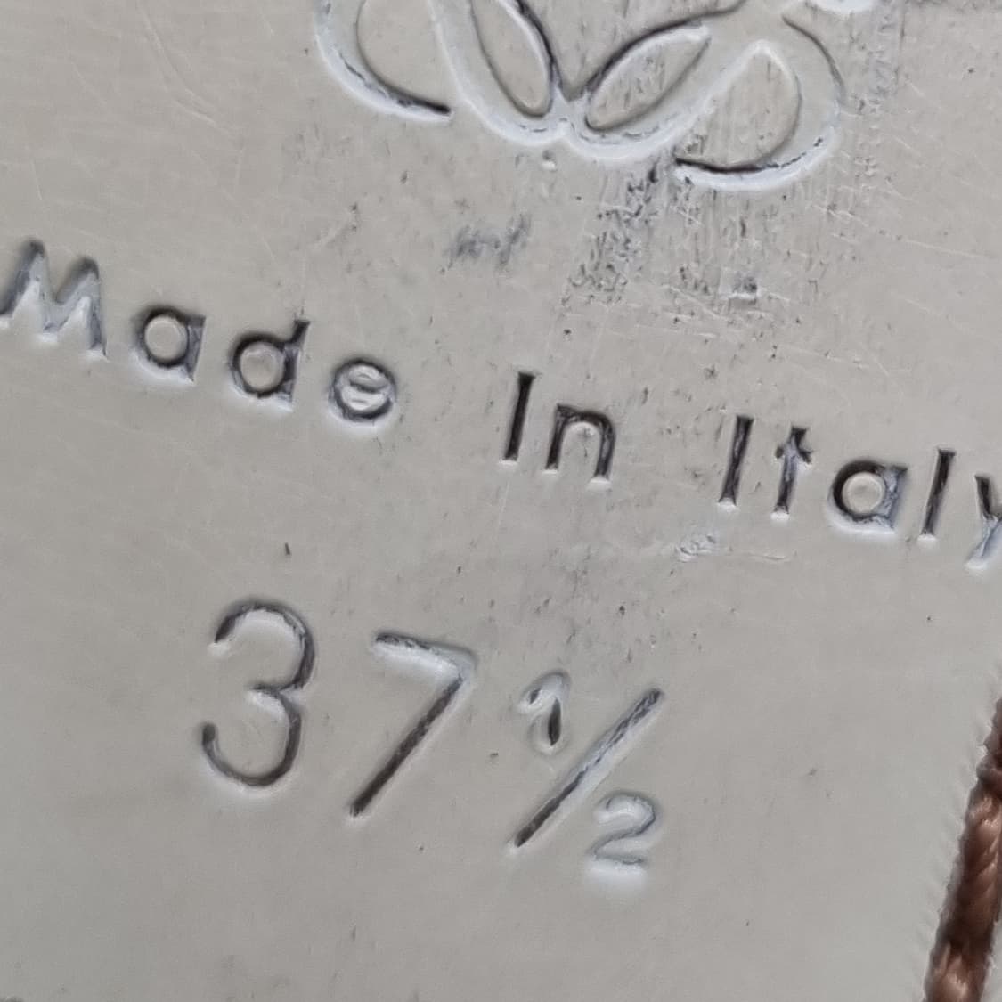 로에베 골드레이서245 굽6.5 상품이미지6