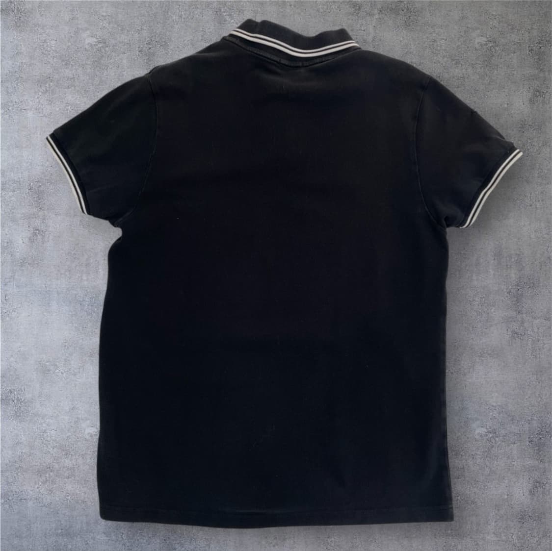 몽클레어 Moncler 블랙 로고 패치 반팔 카라티 L 상품이미지8