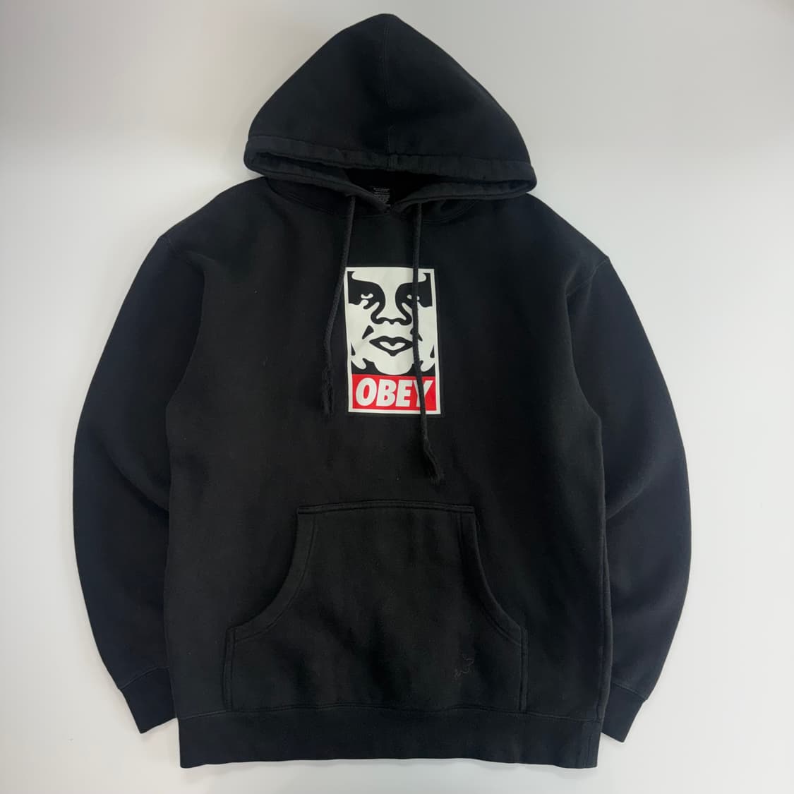 Obey 오베이 빅 로고 블랙 후드티 상품이미지3
