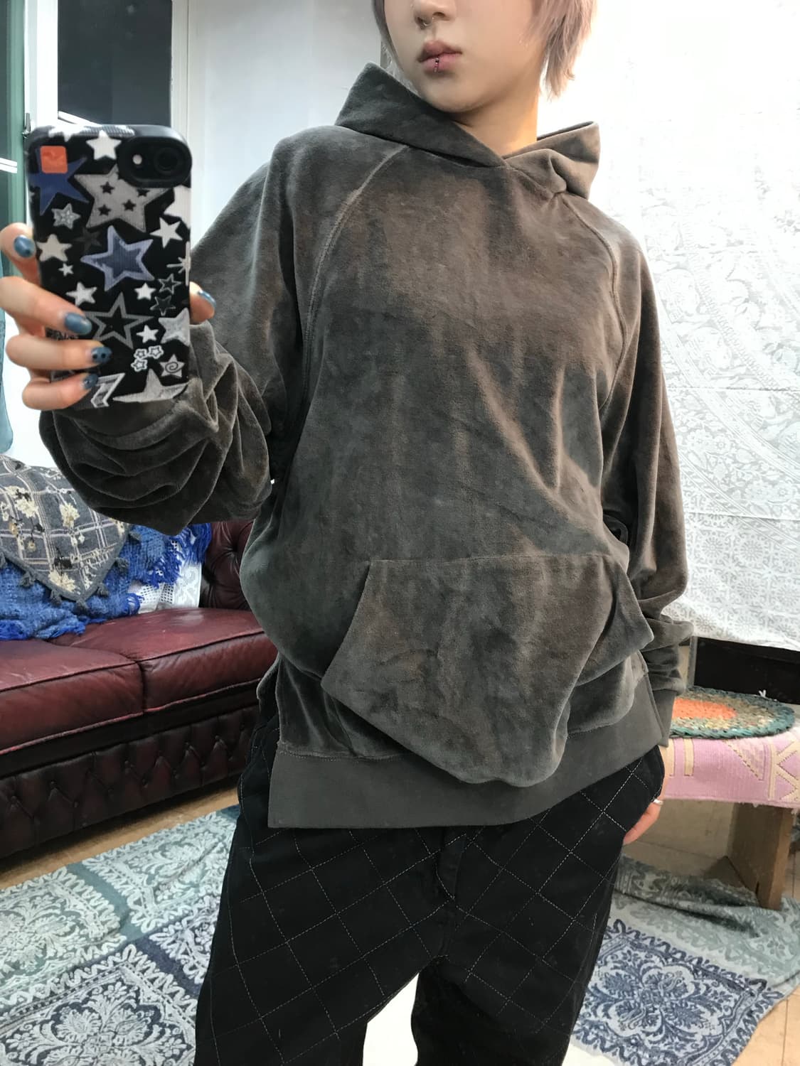 에센셜 여성 벨벳 후드티  상품이미지1