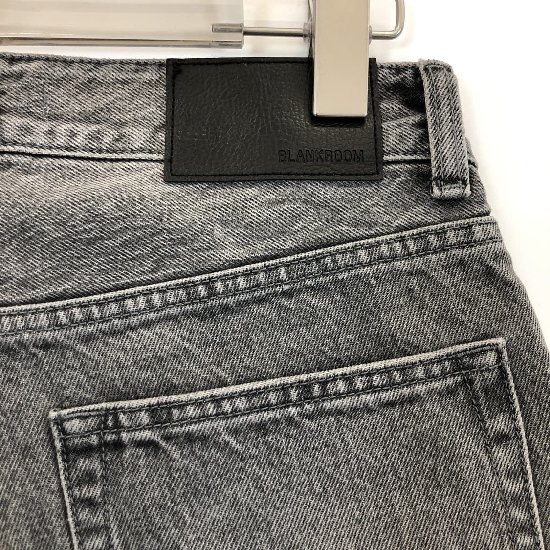 블랭크룸 워시드그레이 데님진 26 인치 상품이미지4