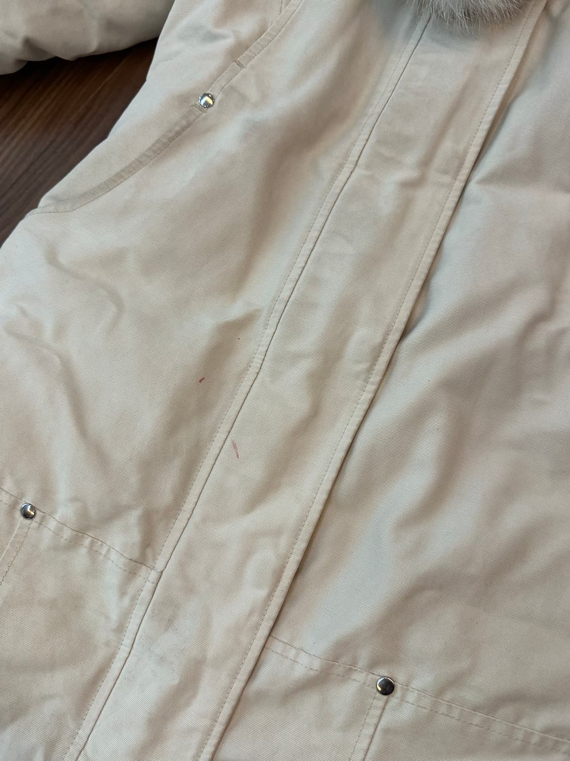 무스너클 스틸링 패딩 XS 크림화이트 상품이미지4