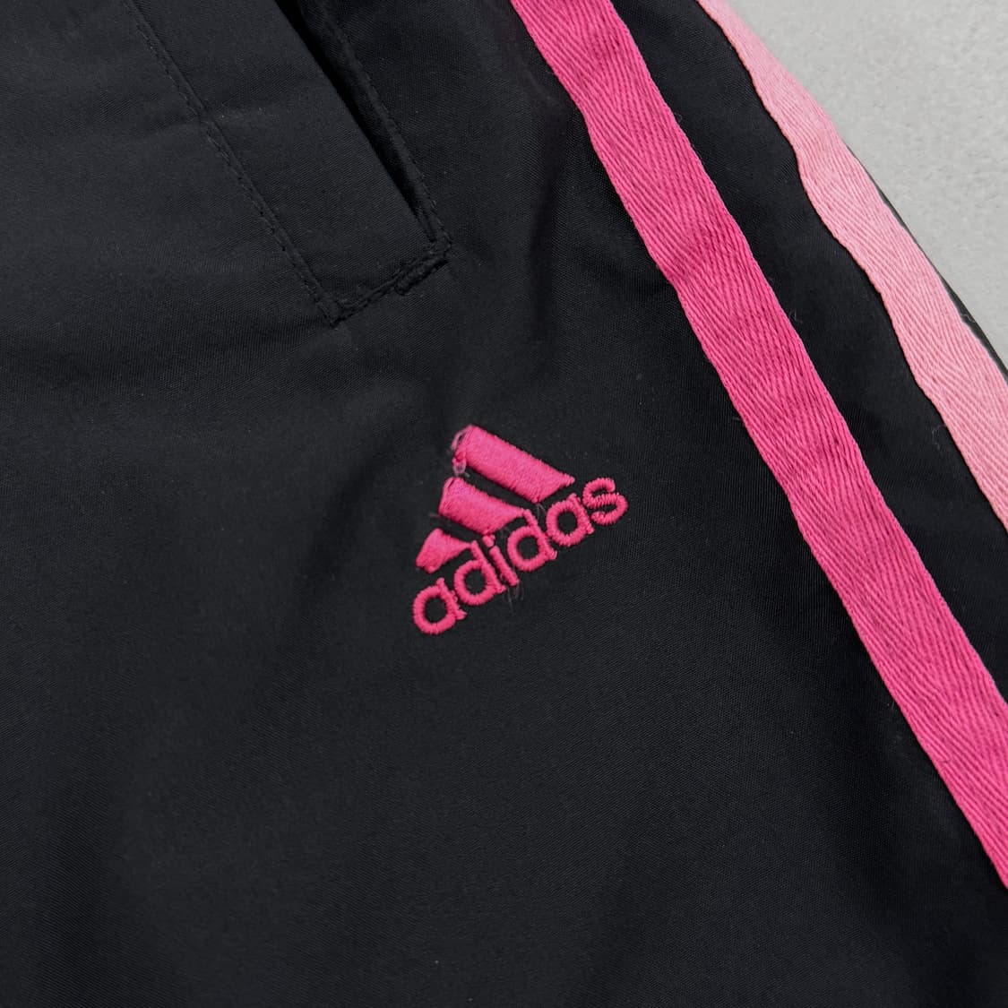 아디다스 00s 검핑 삼선 와이드 올드스쿨 바람막이 와이드 트랙팬츠 상품이미지3