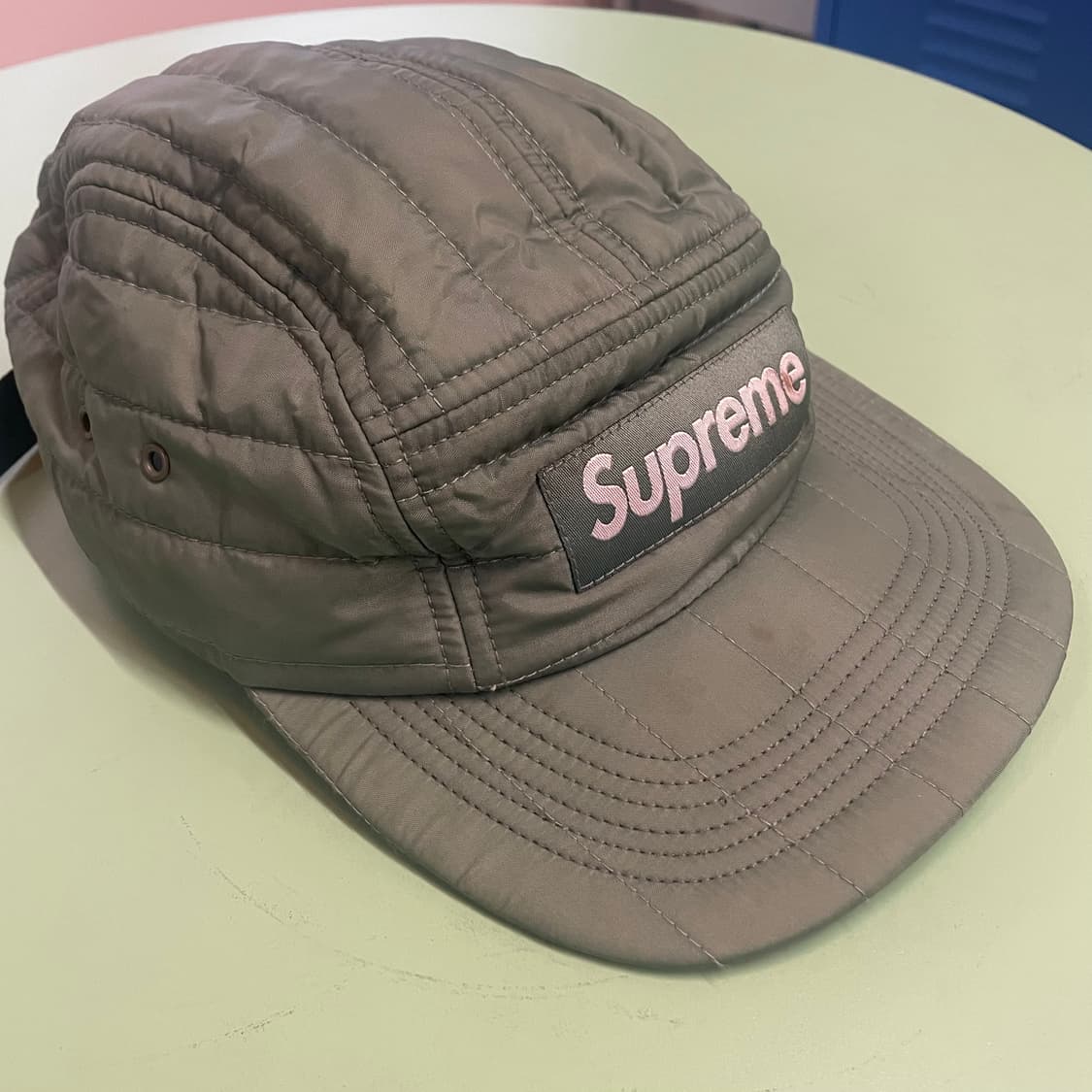 슈프림 퀄팅 캡 상품이미지1