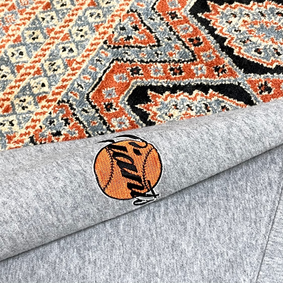 뉴에라 자이언츠 그레이 기모 후드티 남성100 상품이미지3