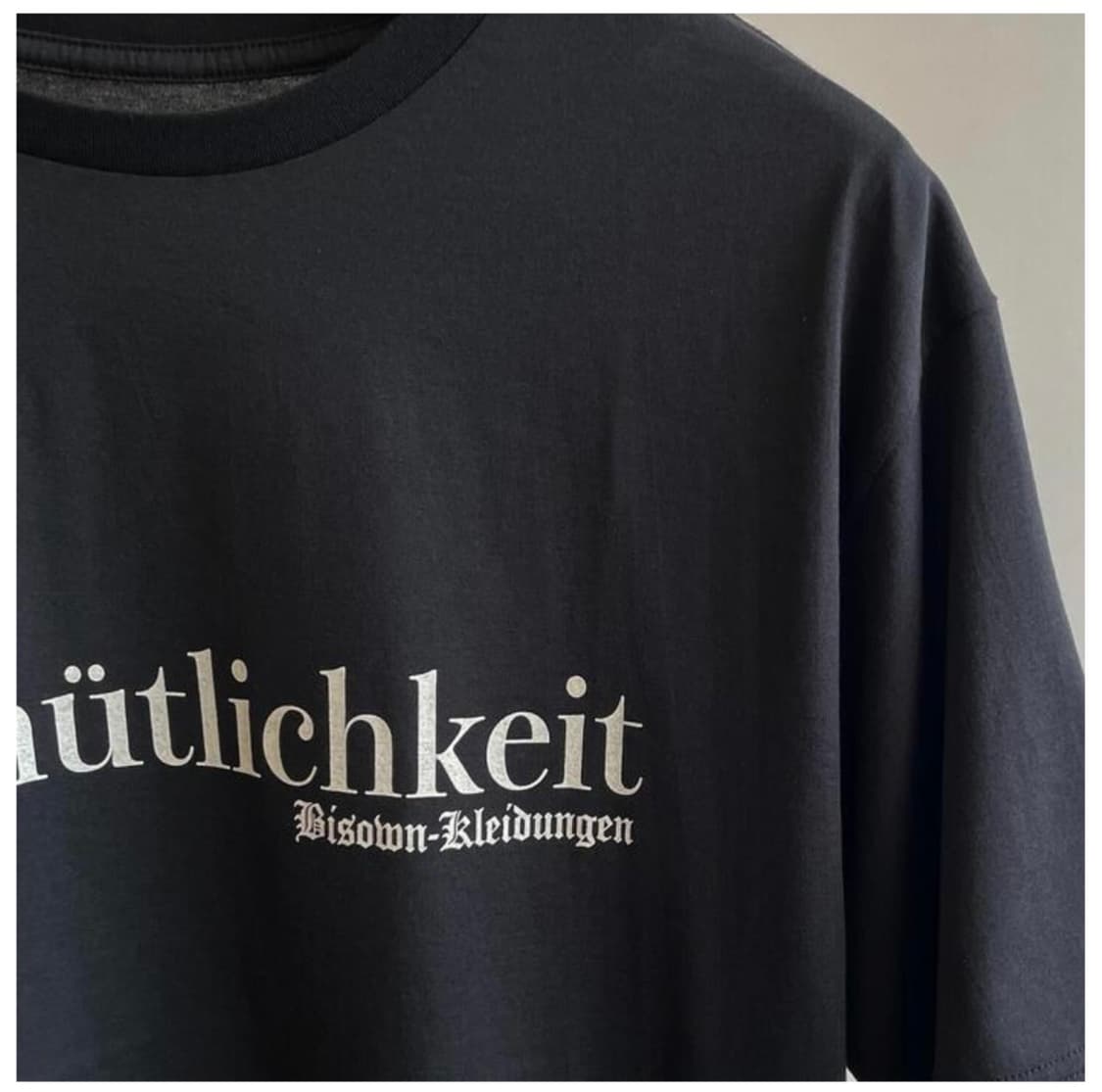 Bisown 비소운 한정 티셔츠 블랙 5 상품이미지3
