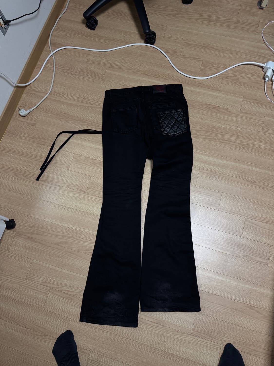 에모스탠스클럽 레더패치 플레어진 초판 1사이즈 상품이미지2