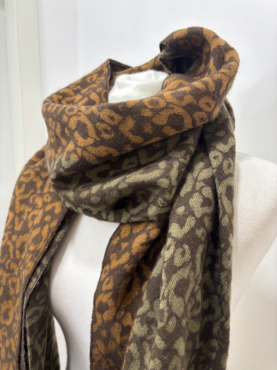 브라운 카키 호피 레오파드 머플러 목도리 상품이미지2