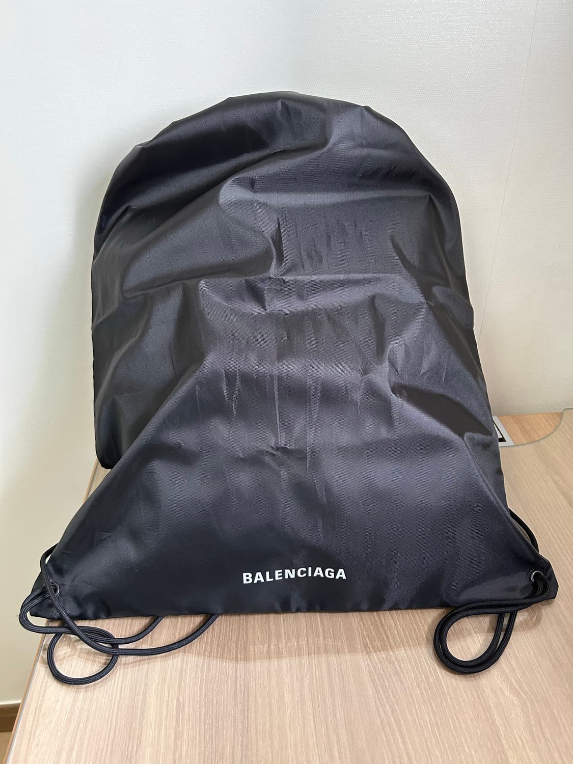 balenciaga string bag