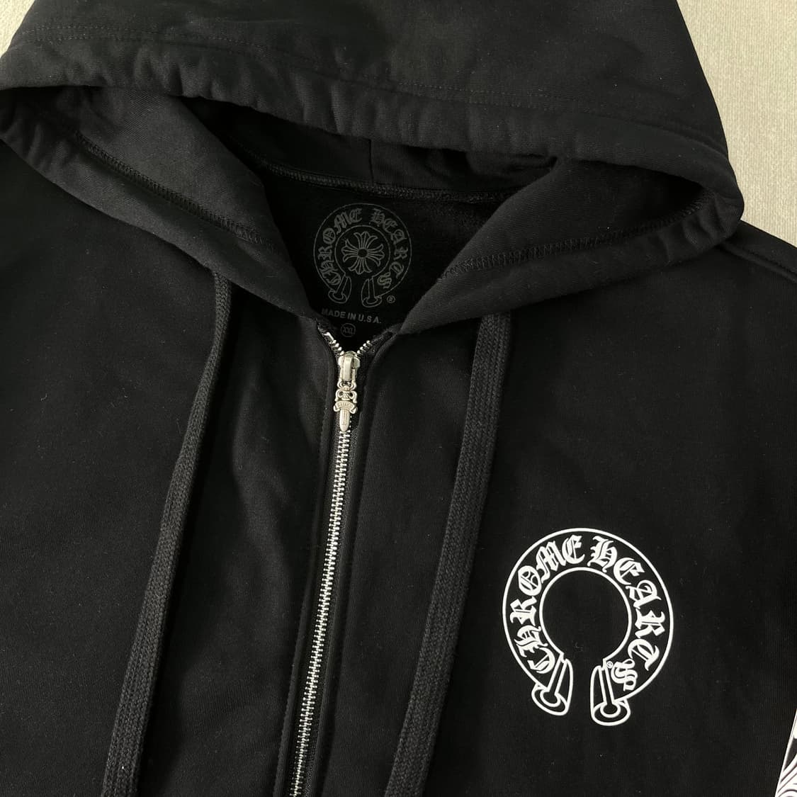 105 크롬하츠 홀스슈 플로랄 플리스 블랙 후드집업 상품이미지3