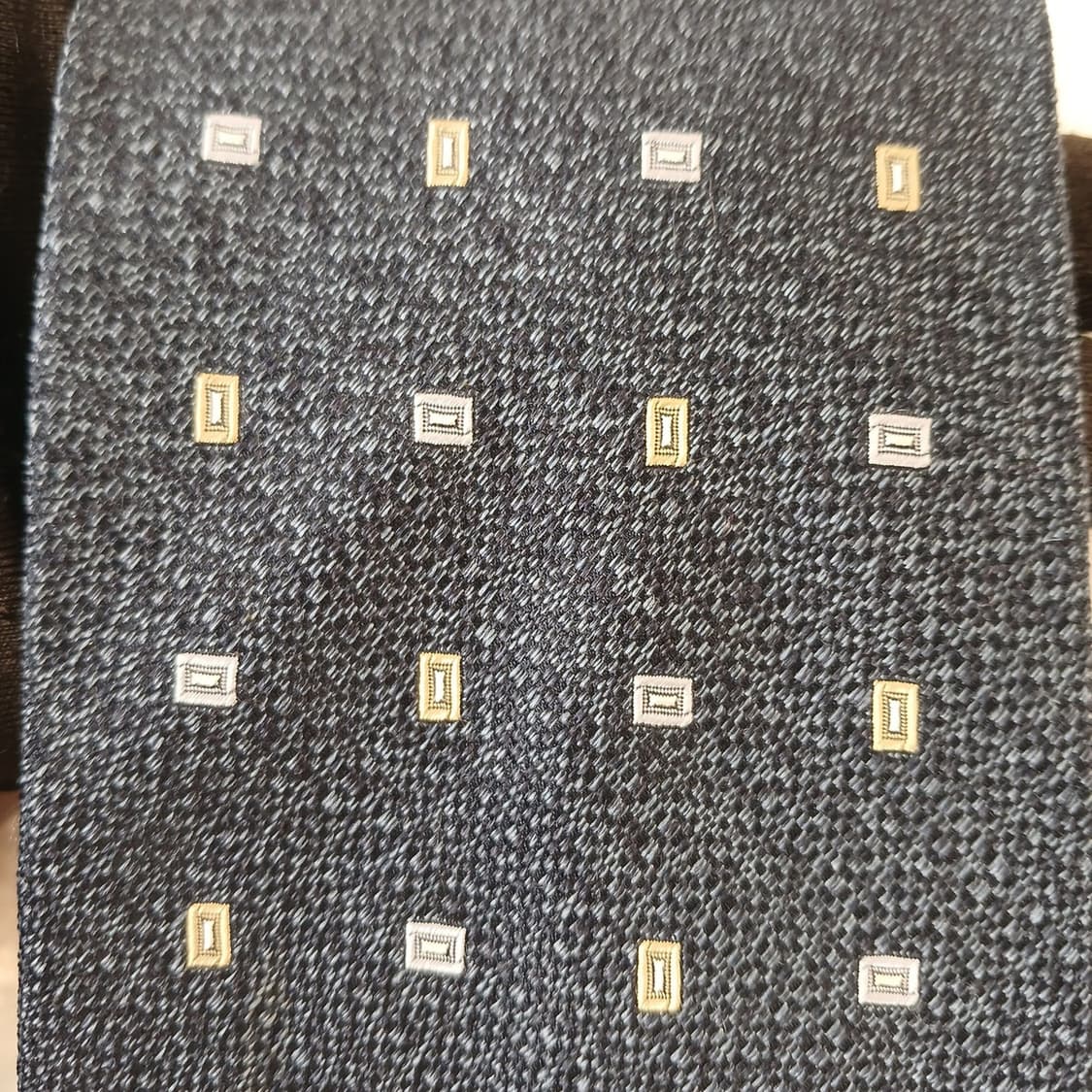 아쿠아스큐텀 실크 로고 자수 넥타이 9.6cm A+등급 A19423
 상품이미지8