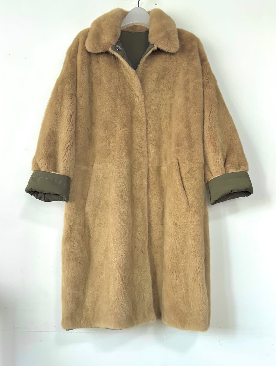 이브살로몬 24FW 리버서블 밍크 모피 코트 상품이미지4