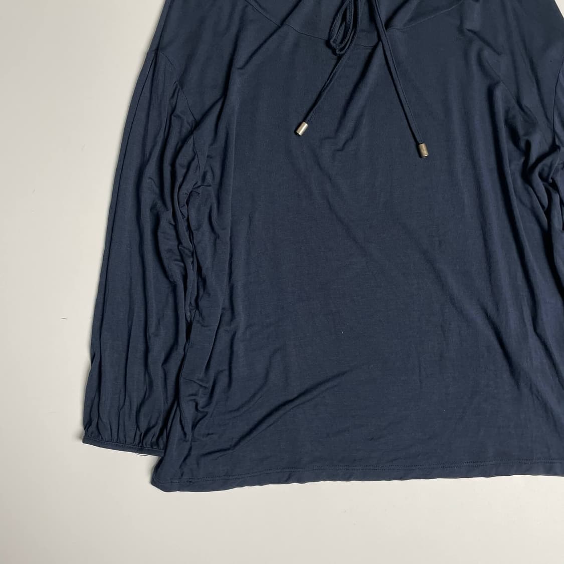 B.yu 스트링 넥 모달 롱 슬리브 (italy)   상품이미지3