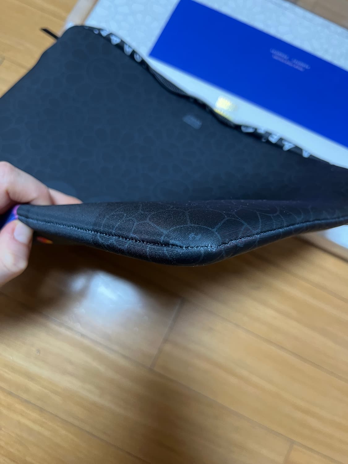 케이스티파이 무라카미타카시 한정판 블랙 스마일 13인치 파우치 상품이미지5