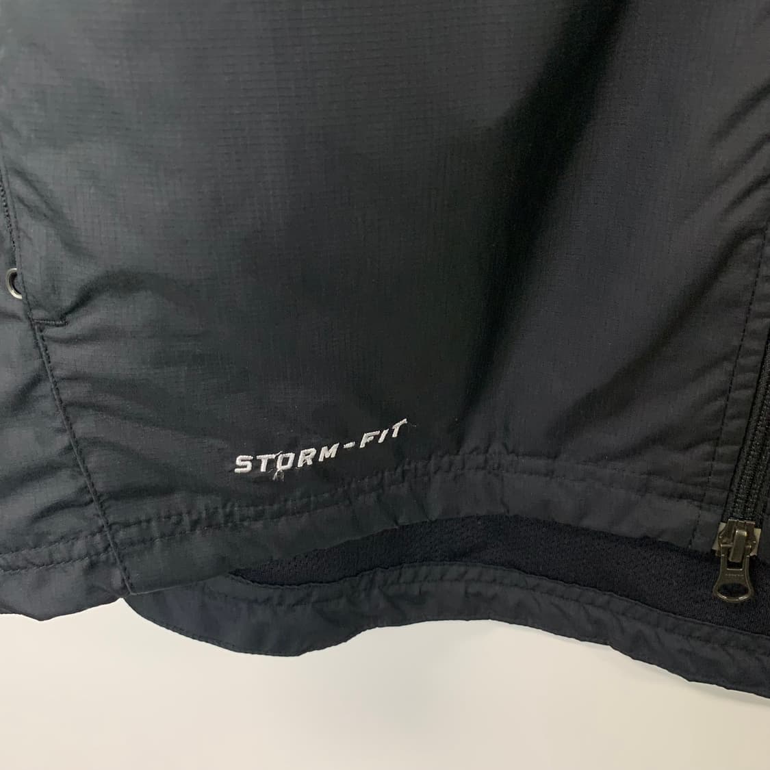 나이키 아스날 블랙 투웨이 바람막이 상품이미지6