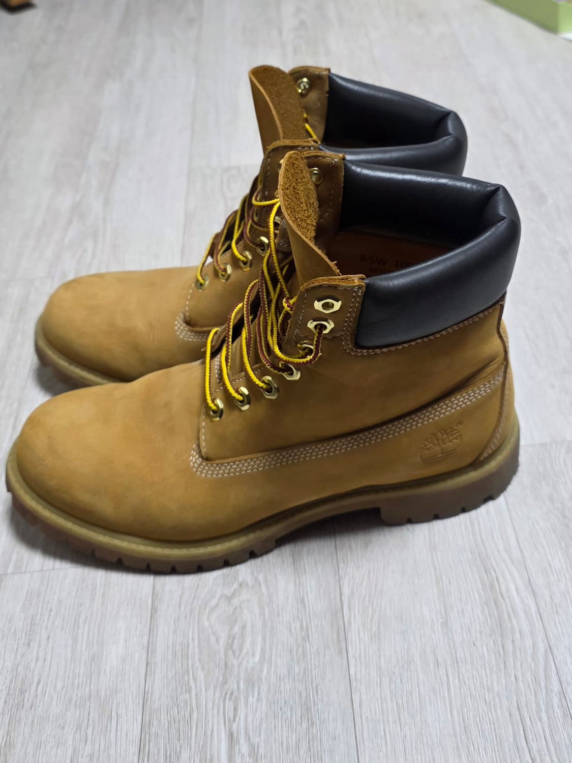 팀버랜드 6인치 프리미엄 부츠 누벅(265~270) 상품이미지3