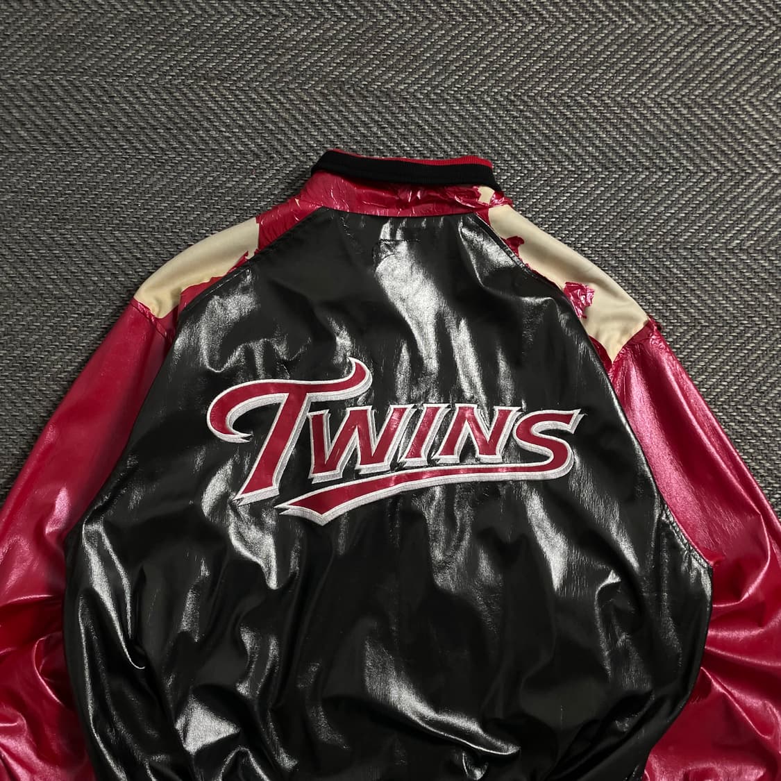 데상트 KBO Lg 트윈스 유광 바시티 자켓 o 4109 상품이미지2